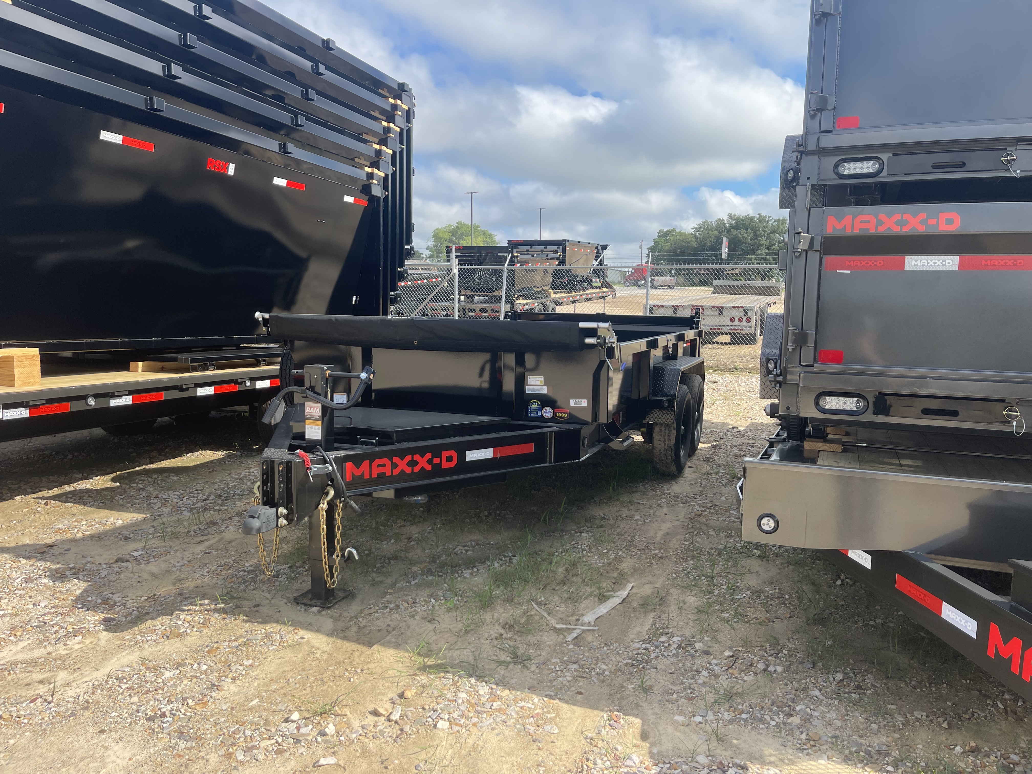 83x14 Maxx-D Dump Trailer